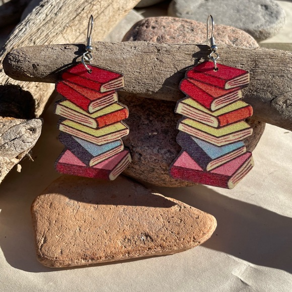 Dangling earrings book lovers bookeorms teacher’s day graduation gift - Picture 3 of 7